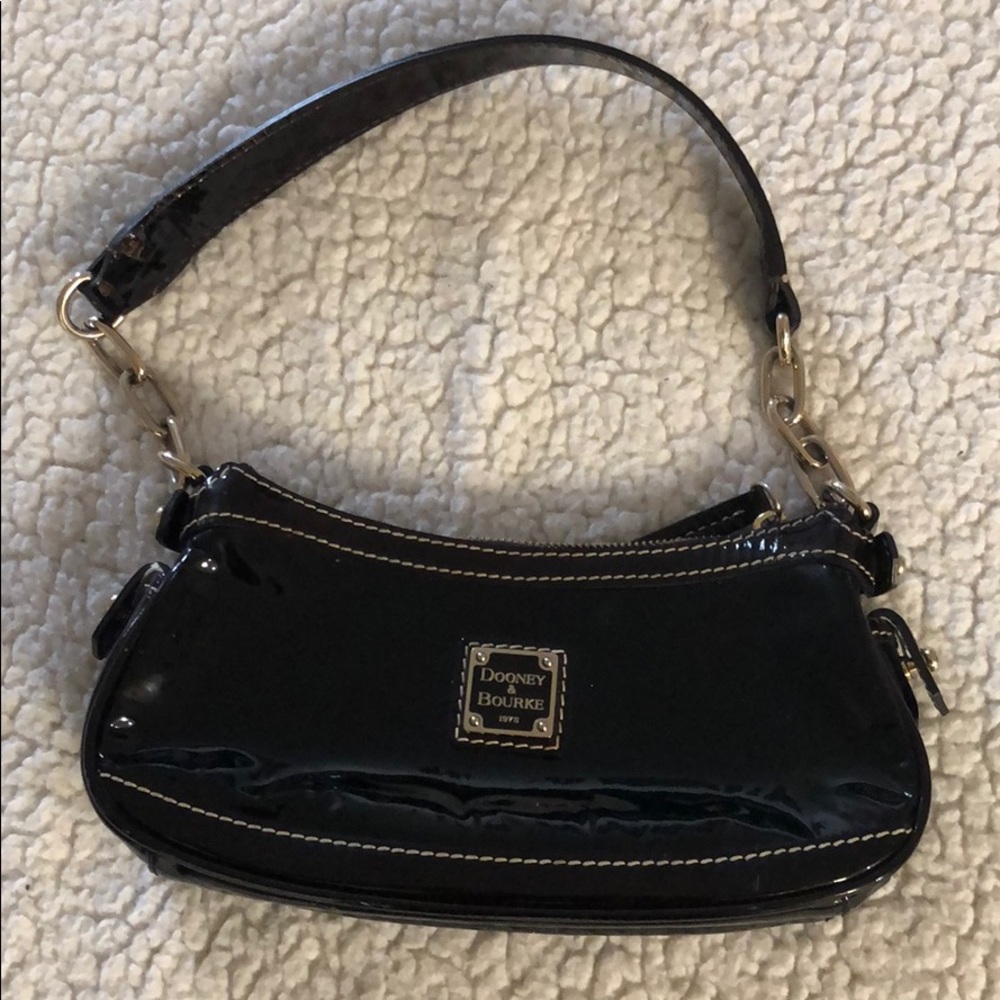 Dooney & Bourke